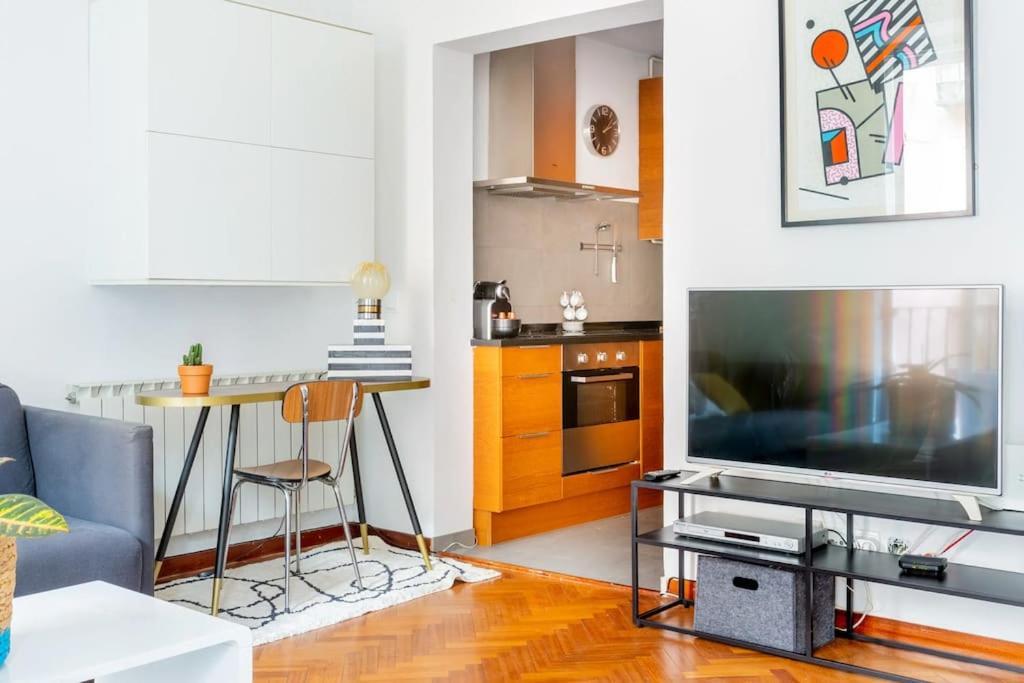 Malasana Beautiful Design Apartment 2Bed 2Bath マドリード エクステリア 写真